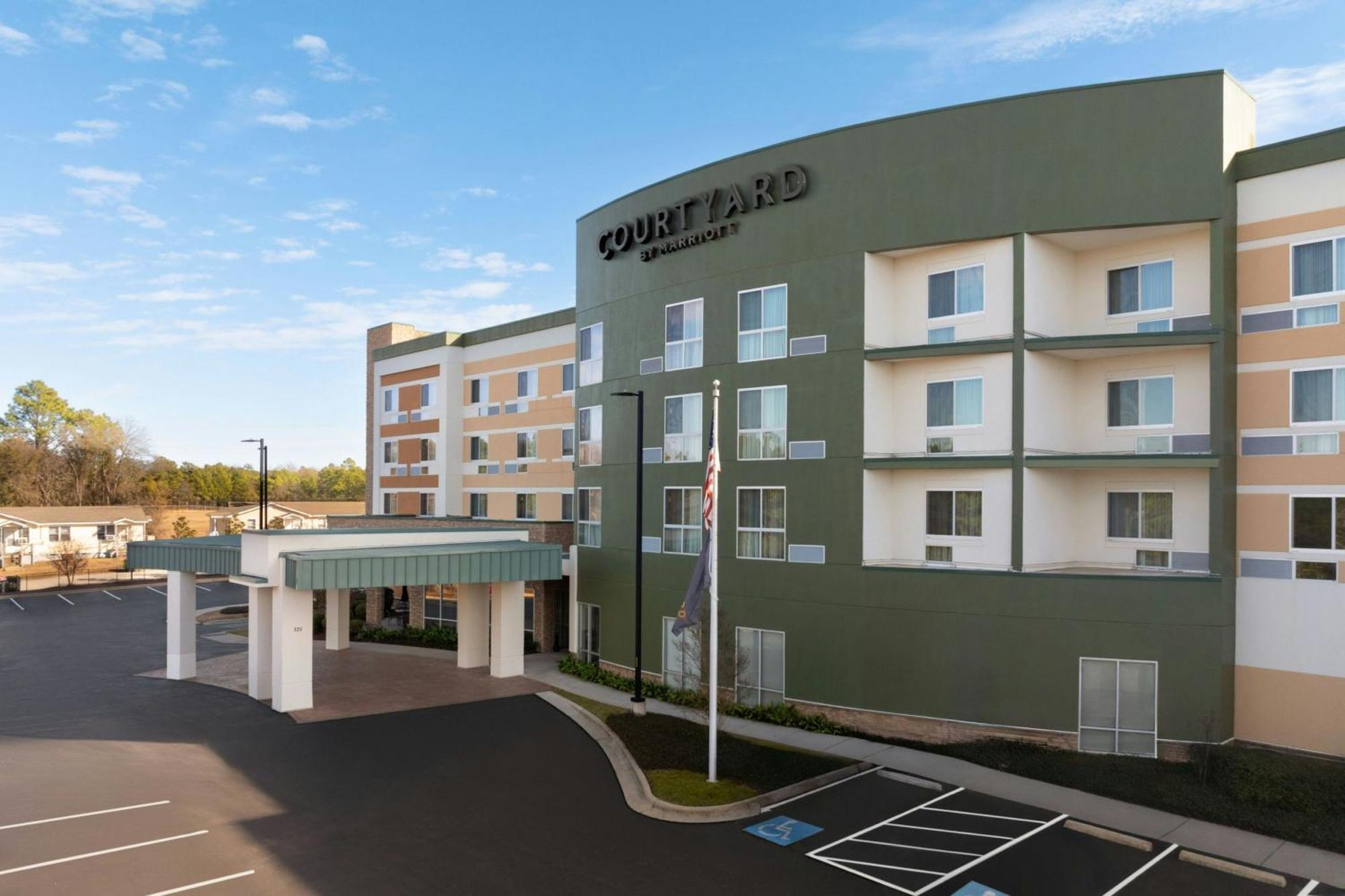 Courtyard By Marriott Fayetteville Fort Liberty - Spring Lake Exterior photo