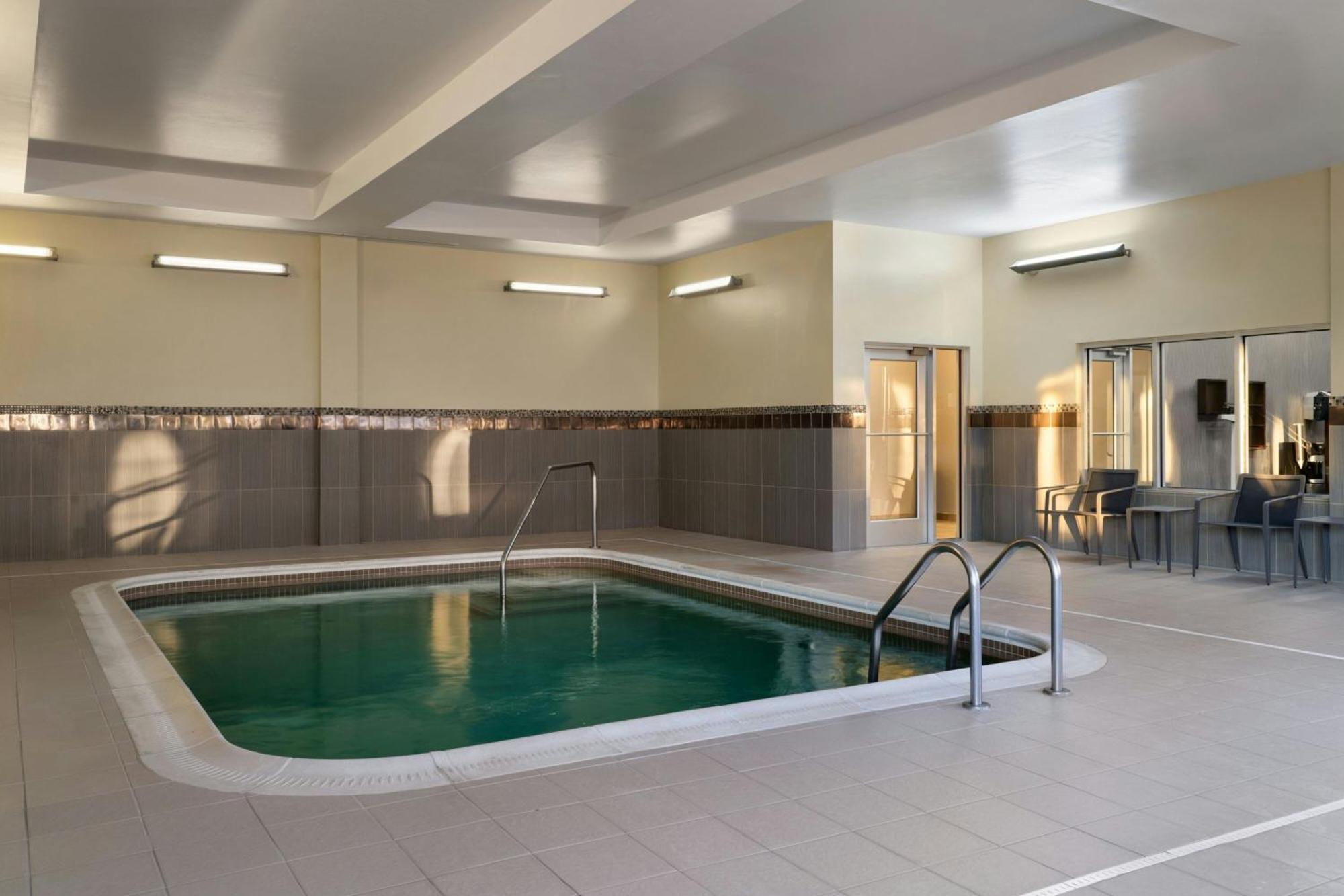 Courtyard By Marriott Fayetteville Fort Liberty - Spring Lake Exterior photo